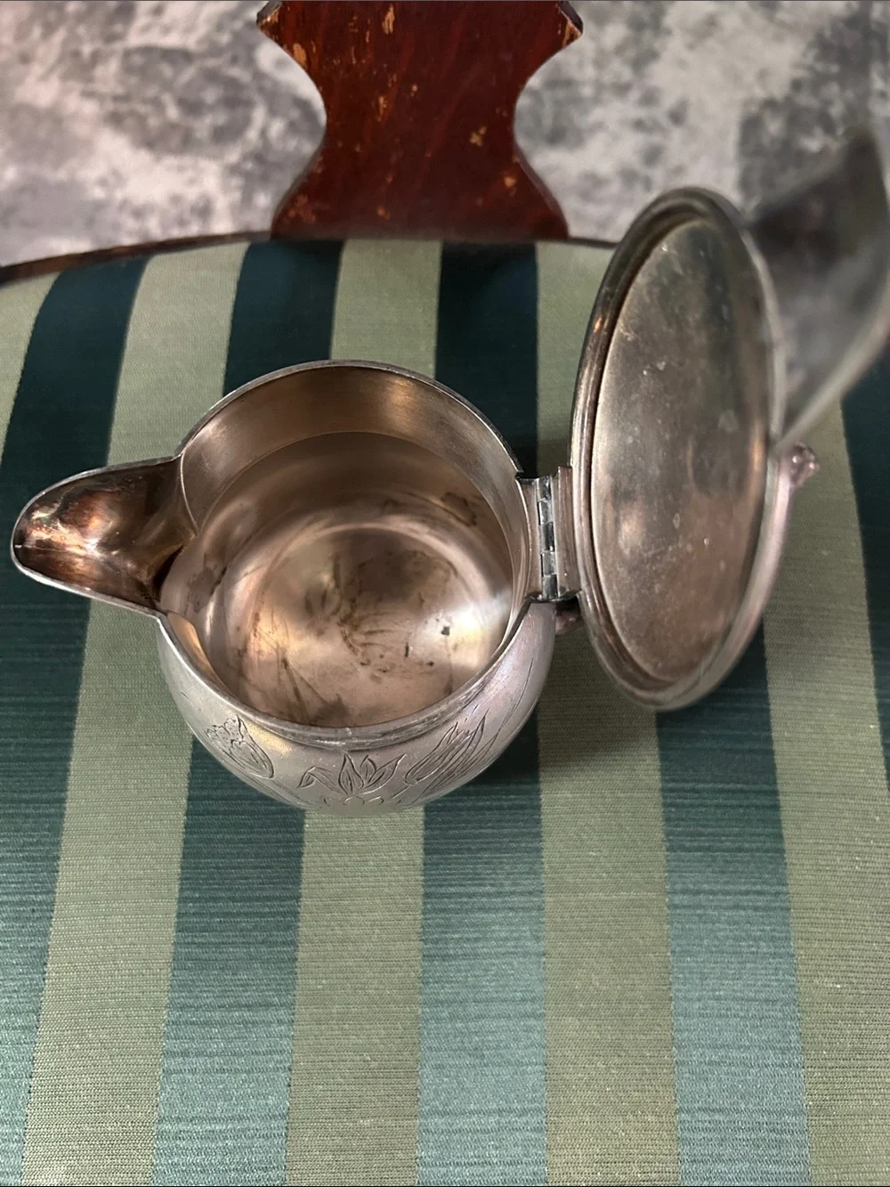 The Acme Silver Company elegant floral